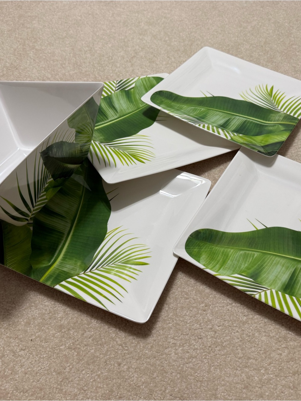 Bed Bath & Beyond White Square Melamine Plates & Bowl Tropical Leaf Print